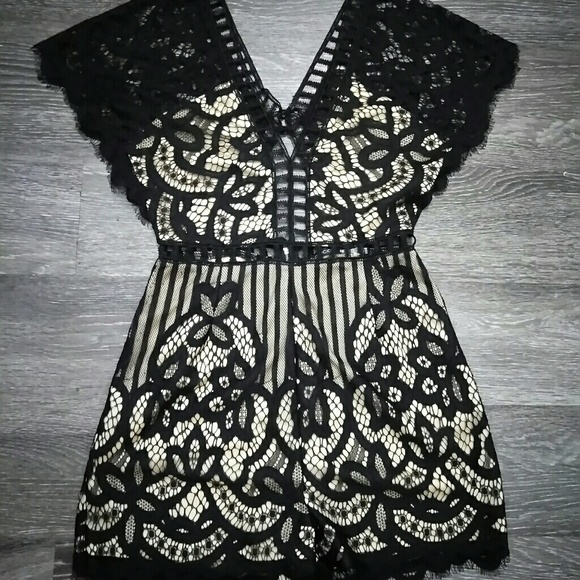 Black Laced Romper - Picture 5 of 6